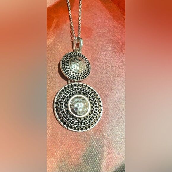 🎉Bay Studio women Silver  fashion 🎊Earrings & necklace set 💥 - Picture 4 of 6